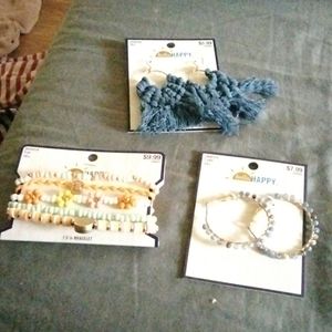 Women's jewelry bundle